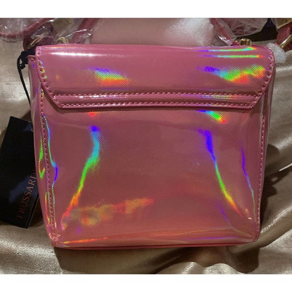 TRUSSARDI JEANS Linea Levanto Crossbody Bag w/ Dust Bag BARBIE PINK ~ NWT - Picture 2 of 7